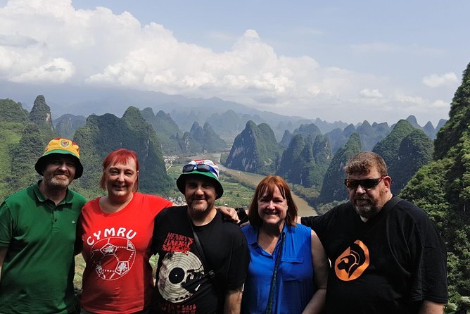 1-Day Guilin Tour to Reed Flute Cave, Xianggong Hill, Bamboo Boat and Night Show - Li River boat time from Xingping to Nine Horses Hill