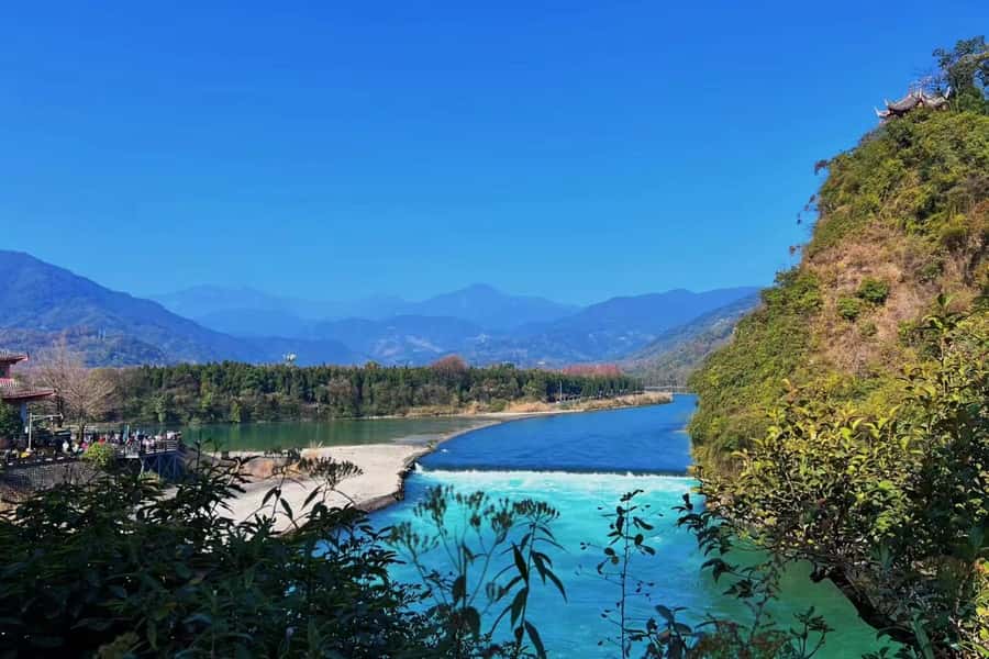 1-Day Mount Qingcheng and Dujiangyan Irrigation System Tour - Back Mountain: the scenic second act