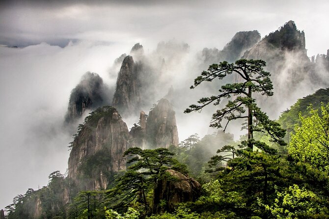 1-Day Mt. Huangshan Tour with Optional Hongcun & Xidi Village - Yungu Cable Car to White Goose Ridge: How You Get the Sea of Clouds Faster