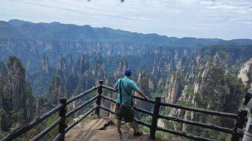 1-Day Private Tour to Zhangjiajie Highlights - Price and included value: what $210 buys you in the real world