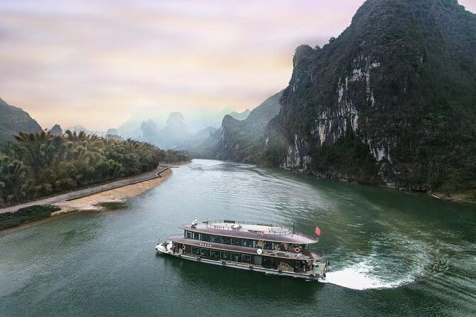 1-Day tour of Guilin-LiRiver cruise-Yangshuo Xianggong hill - Guilin pickup to the dock, and why timing matters