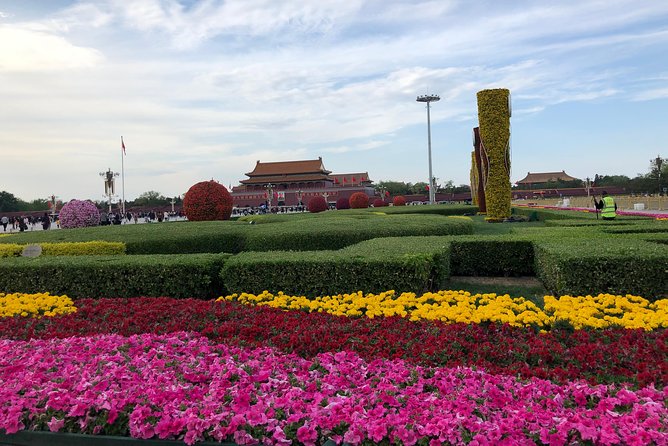 2-Day Private Tour of Incredible Beijing Highlights - Day 1: Tiananmen Square and a guided Forbidden City circuit