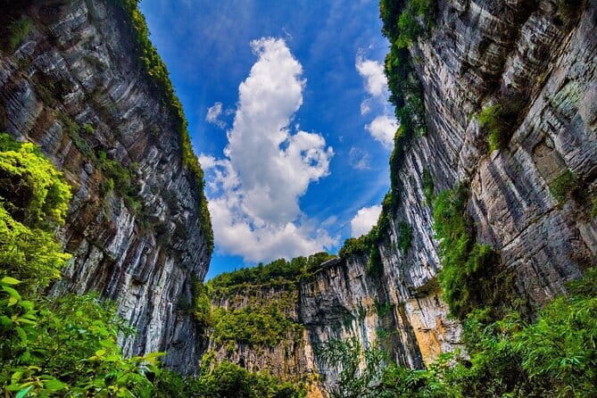 2Day Wulong Karst Park+Dazu Carvings World Heritage Private Tour - Wulong Tiankeng Three Bridges: What You’ll Be Looking For