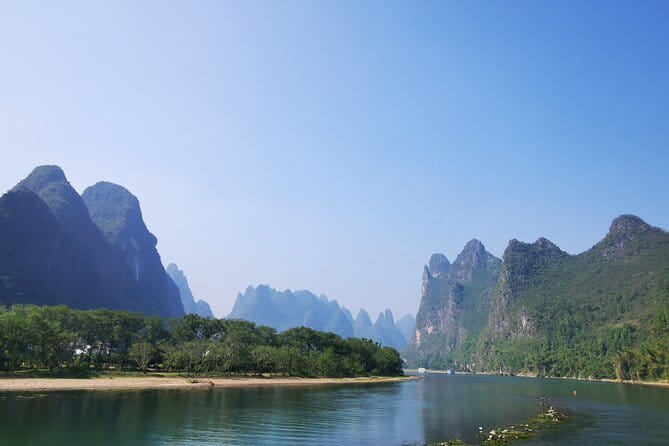 3 Days Private Luxury Guilin Highlights Tour - Yangshuo on foot: West Street, Xianggong Hill, and big sky views