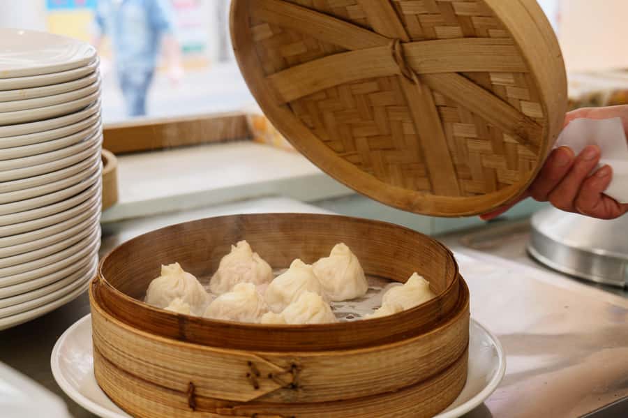 3-hour breakfast walking tour in former French Concession - Walking pace: a 3-hour route that keeps you from feeling stuffed too fast