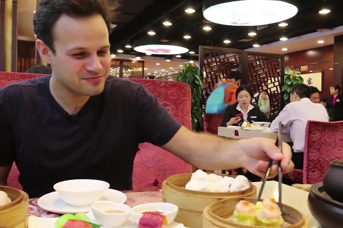 3-Hour Private Night Tour: Beijing Foodie Experience - Zhangzizhong Street snacks: tanjianbing plus Beijing sweets and drinks