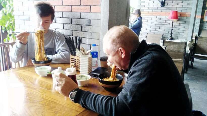 3-Hour Shanghai Street Food Tasting & Old Town Private Tour - How to handle soup dumplings and dumpling stops like a pro