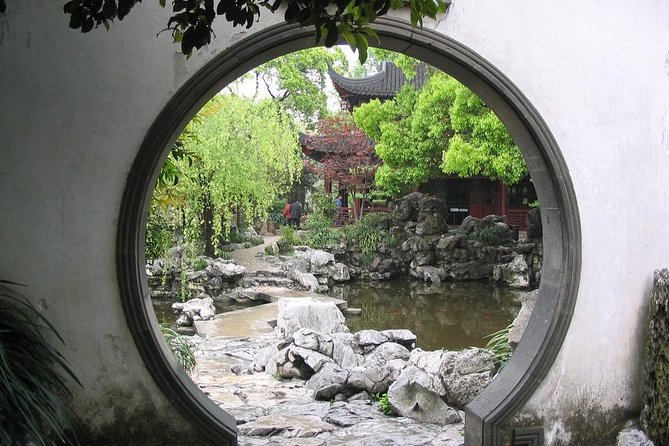 3-Hour Shanghai Yu Garden &Old Town Private Tour with Tea Tasting - Shanghai’s Old City at a human pace