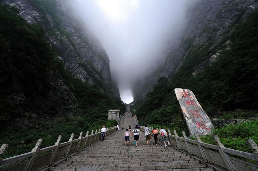 4-Day Highlights of Zhangjiajie With Sunrise Experience - Key highlights that matter on the ground