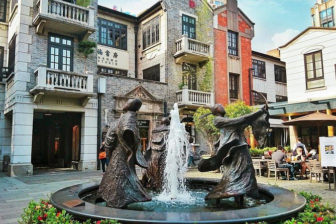 4-Hour Flexible Private Shanghai City Tour - Stop 3: Yu Garden (Yuyuan), classic architecture and a lively bazaar vibe