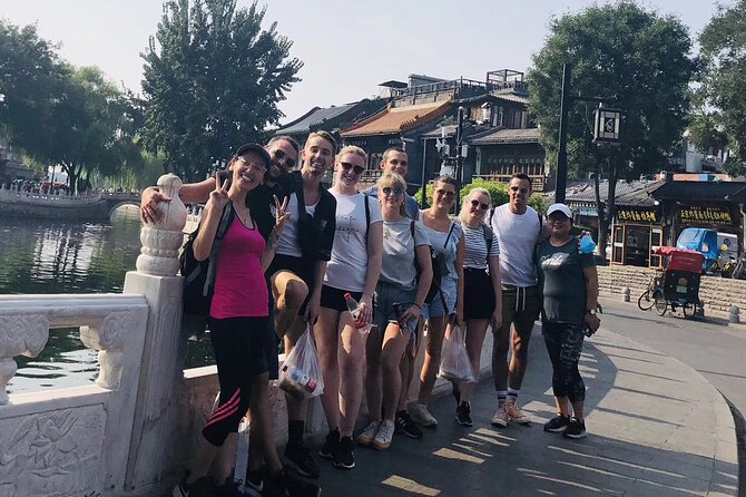 4-Hour Private Beijing Walking Tour of Lama Temple and Hutong - Houhai Back Lakes: Old Hutong Neighborhoods and Classic Lake Views