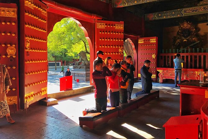 4-Hour Private Tour: Lama Temple, Confucius Temple, Guozijian Museum with Dim Sum - Dim sum lunch or dinner: included, local, and part of the pacing