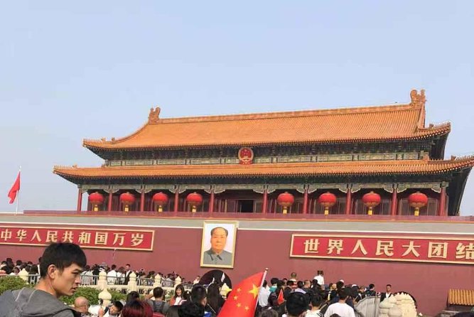 4 Hour Private Walking Tour to Tiananmen Square and Forbidden City - How a guide like Melody changes the experience