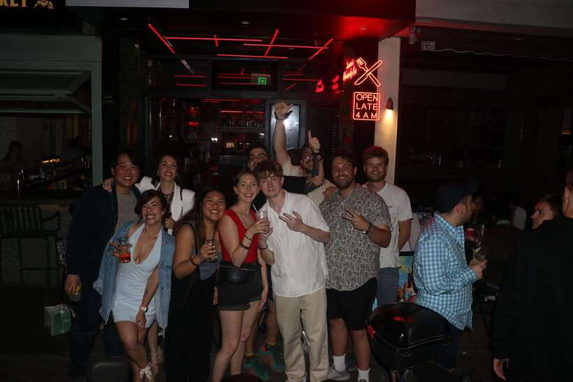 4-Hour Shanghai Pub Crawl (bars & nightclub hopping) - Routes for Thu and Sat: Same Idea, Different Stops