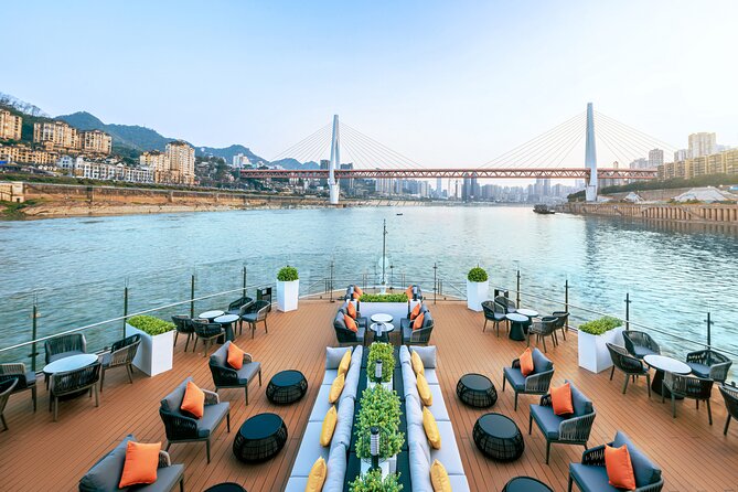 4D3N Yangtze River Cruise: Chongqing to Yichang by Century Cruise - Badong and Shennv Stream: the pea-boat ride you’ll remember
