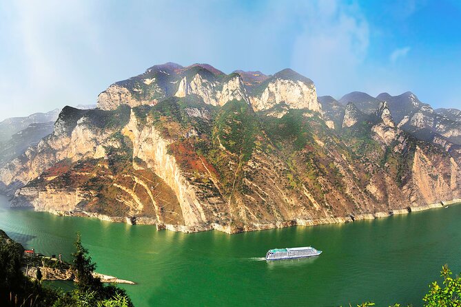 4D3N Yangtze River Cruise:Chongqing to Yichang by Victoria Cruise - Day 3 Qutang and Wu Gorges plus Shennv Stream, the day of views and boat rides