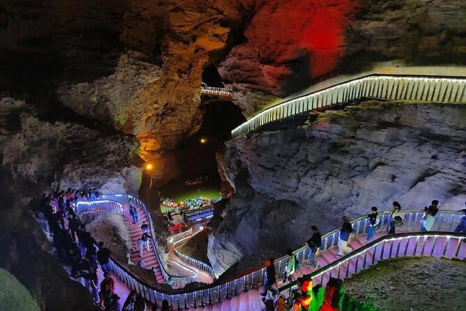 5-Day Private Zhangjiajie Ultimate Experience Tour - Day 4: Huangshi Village and Golden Whip Brook in the Forest Park