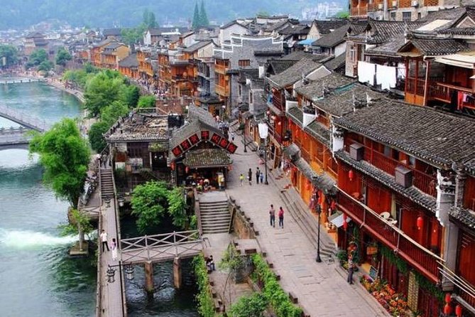 6 Days Guilin to Fenghuang & Zhangjiajie Private tour - Price and what $564 per person covers (and what it does not)