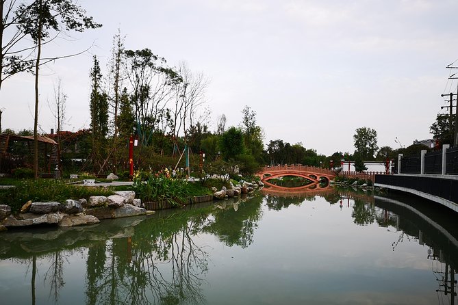 6-Hour Private Chengdu City Walking Tour with Tea Tasting - Price and value: is $115 per person fair for this route?