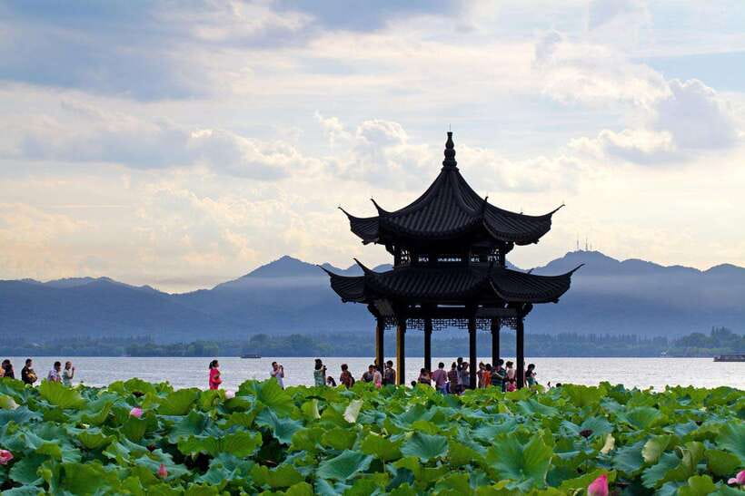 7 hours Hangzhou Tour Itinerary - What you’re really paying for: value of tickets, cruise, and private guide time