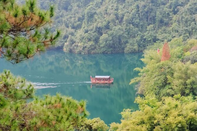 8-Hour Private Tour to National Natural Reserve--Dinghu Mountain - Price and what you actually get for $300 per person