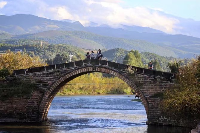9 days Ancient Town Tour - Lijiang Ancient Town before crowds, Black Dragon Pool, and Baisha and Shuhe villages