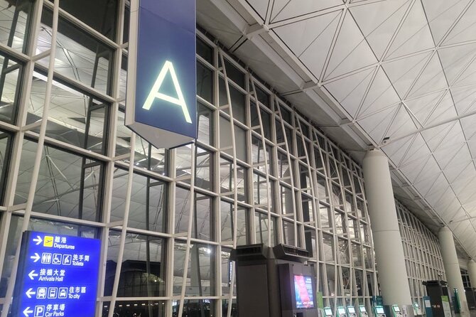 AIRPORT TRANSFER service Kowloon with Mercedes Benz - Price and value: $39 per person for private door-to-door peace of mind