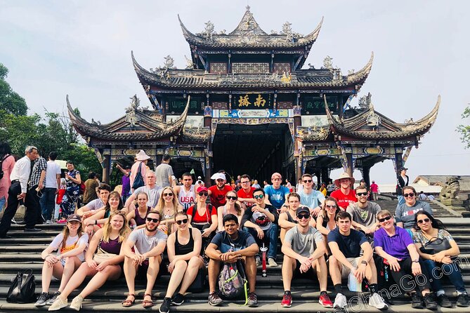 All-Inclusive Private Day Tour of Mount Qingcheng and Dujiangyan - Shangqing Palace and the Jin Dynasty Ginkgo Moment