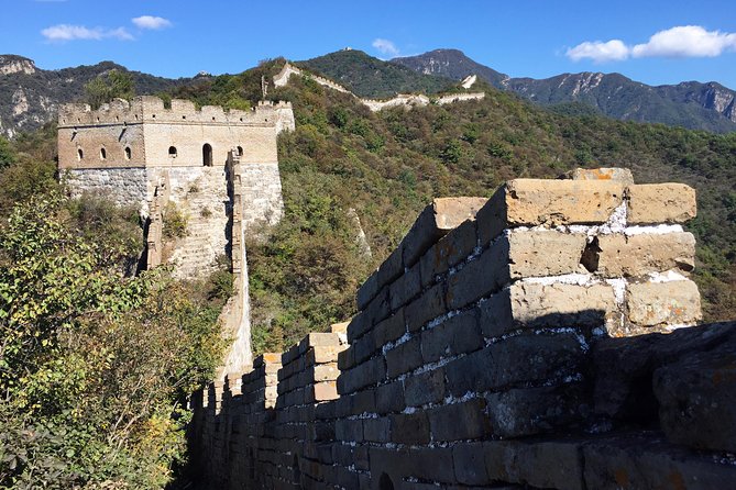 All Inclusive Private Hiking Tour: Great Wall Challenge at Jiankou - The 8:00am Start: Hotel Pickup and the Drive to Huairou