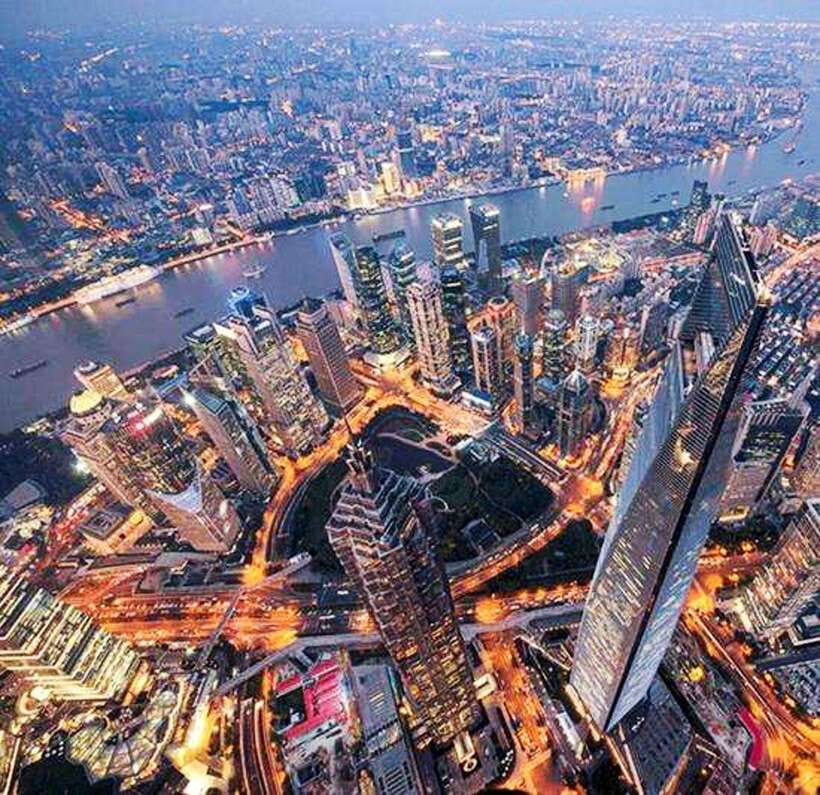 All Inclusive Shanghai City Tour : Old and New Highlights - Yu Garden in the Old Town: 500 years of design you can actually walk through