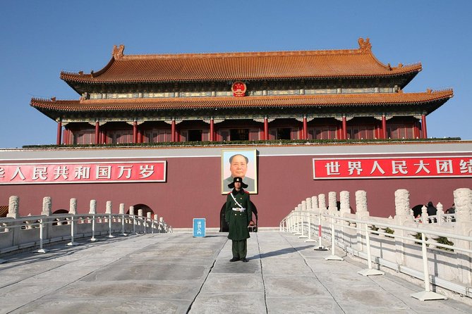 Beijing 2-Day Private Tour to Great Wall, Forbidden City, Tiananmen Square... - Day 2 starts with Badaling Great Wall, not a long wait