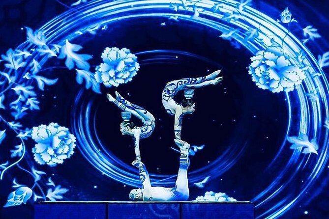 Beijing Acrobatics Show At Red Theater - A straightforward way to spend an evening in Dongcheng