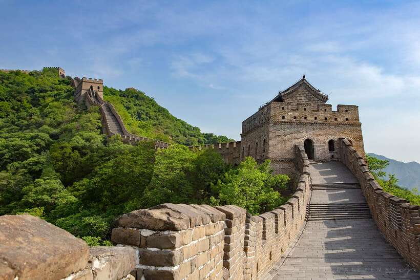 Beijing: All-Inclusive 3-Day Private Tour of Must-See Sights - Peking duck lunch and the Summer Palace, royal garden time without the stress