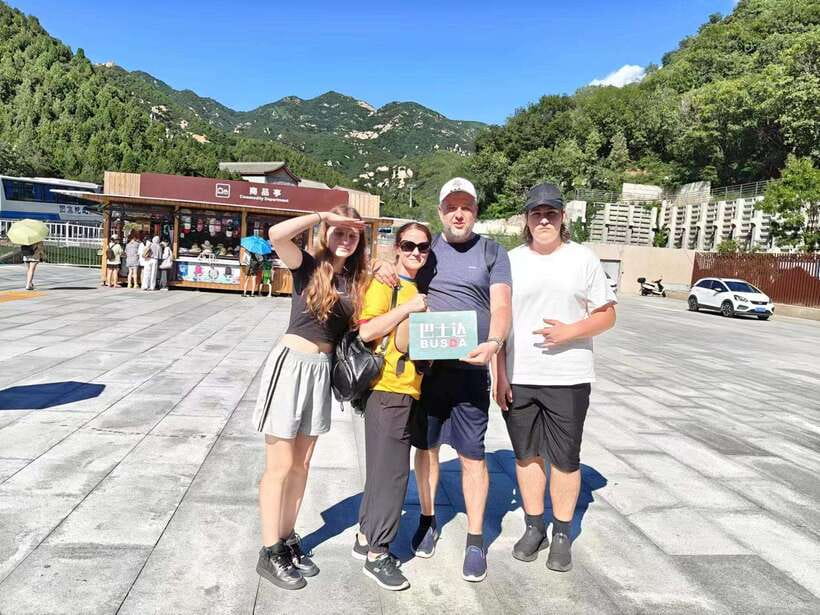 Beijing: Badaling Ancient Great Wall of China Day Trips - What your guide actually helps with on the wall