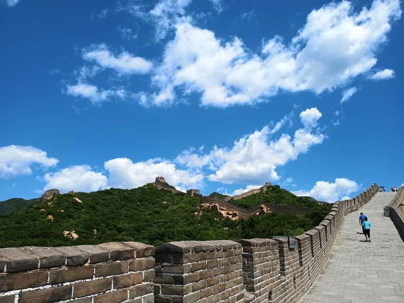 Beijing: Badaling Great Wall Day Tour With Ticket - Guides Can Make or Break the Day