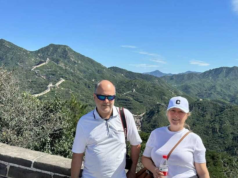 Beijing: Badaling Great Wall Private Tour w Language Option - The 1-Hour Shopping Stop: A Detour You Can Manage