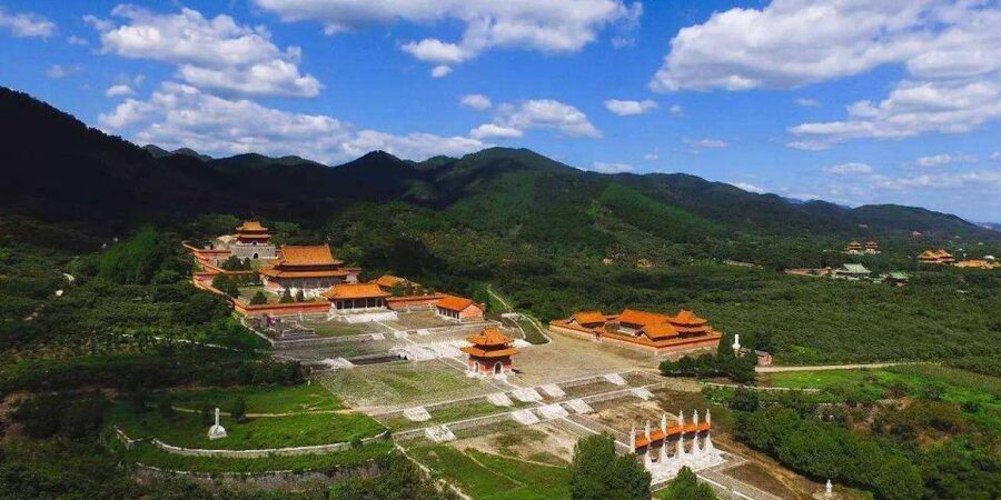Beijing: Badaling Great Wall VIP Pass w/Optional Attractions - Your guide turns stone into a story, and usually picks better routes