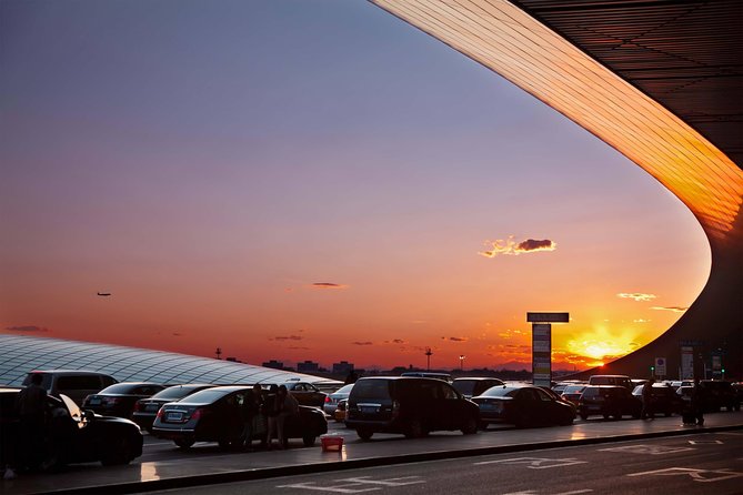 Beijing Capital International Airport Transfer: Airport (PEK) to Hotel Roundtrip - The drive itself: comfort, timing, and what to expect in traffic