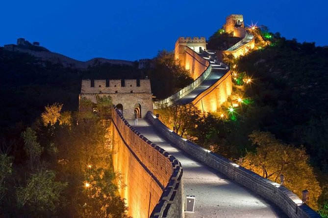 Beijing Evening Tour: illuminated Great Wall and Gubei Water Town - Gubei Water Town after dark: East Venice vibes near the Great Wall