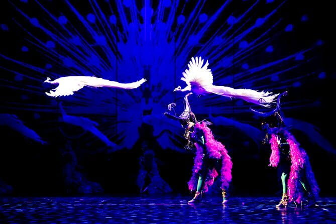 Beijing Golden Mask Dynasty Show Discount Tickets - The big moment: live music and the staged waterfall climax