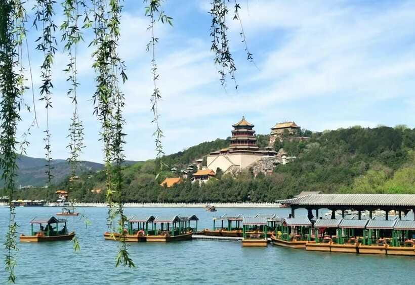Beijing: Great Wall & City Highlights Private Layover Tour - Why the guide quality matters on a layover day
