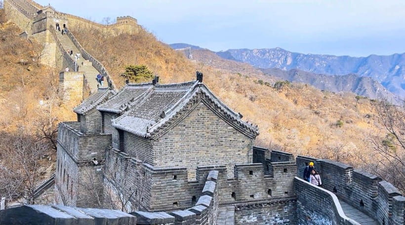 Beijing: Great Wall of China and Ming Tomb Private Tour - Ming Tombs: choosing Changling or Dingling, and why one stop is enough