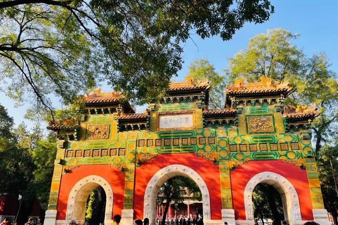 Beijing Half Day Private Tour : Lama Temple, Confucius Temple, WuDaoYing Hutong - How the guide and car format change your experience