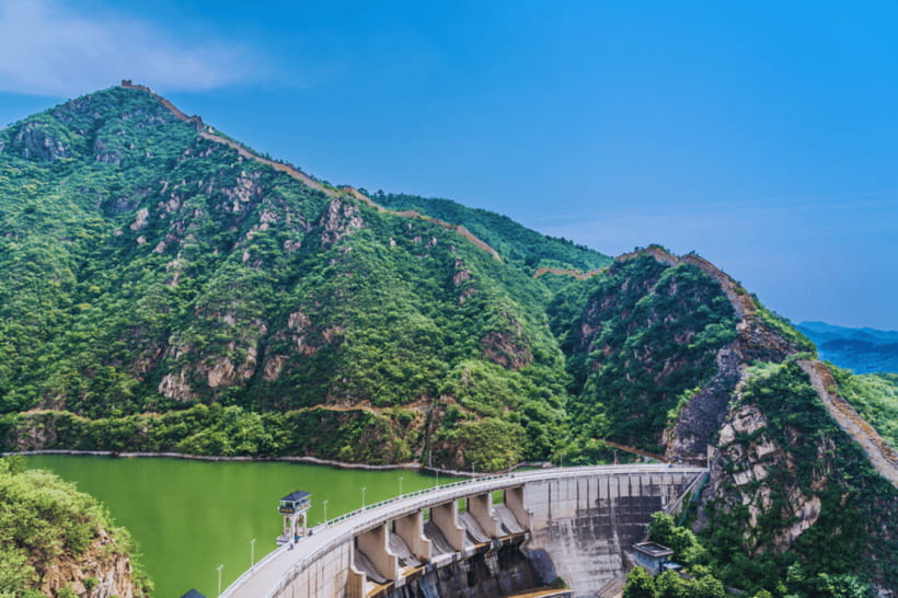 Beijing: Huanghuacheng Lakeside Great Wall Bus/Private Tour - Entering the Water Great Wall Area: Walk, Views, and Photo Stops
