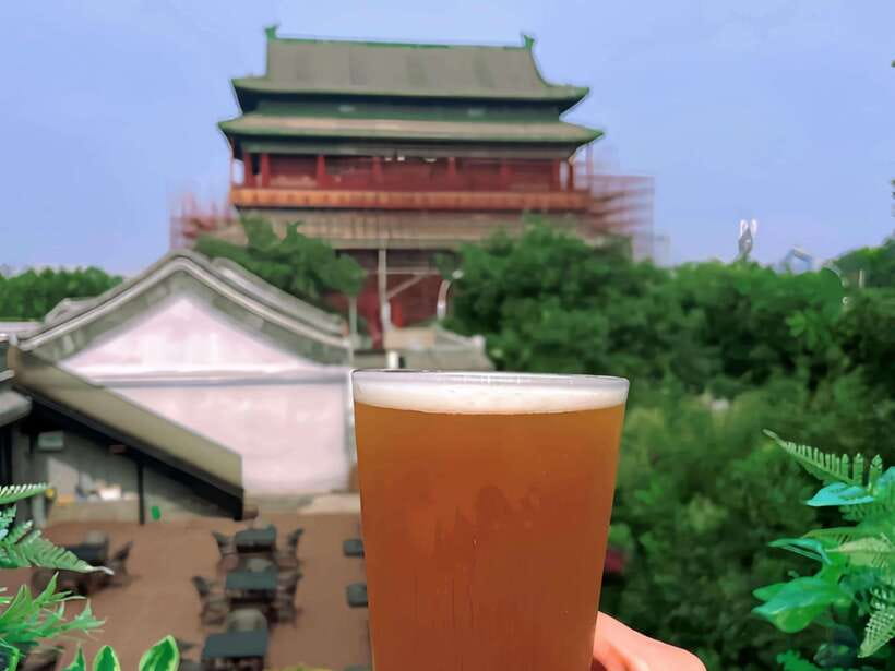 Beijing Hutong Dinner and Beer Walking Private Tour - Gulou East Avenue Snacks: Where the Night Really Changes
