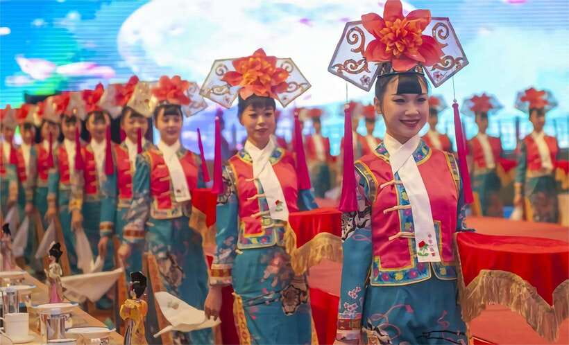 Beijing: Imperial Cuisine Experience & Cultural Performance - Key moments to prioritize