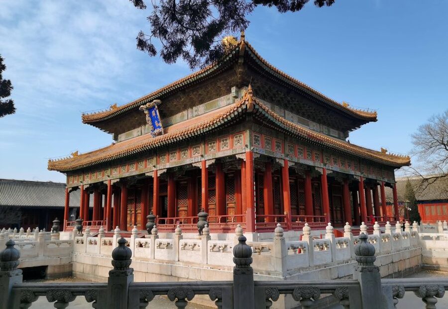 Beijing: Lama Temple, Confucius Temple and Guozijian Museum - Hutong alley walks, Wudaoying direction, and what everyday lanes teach you
