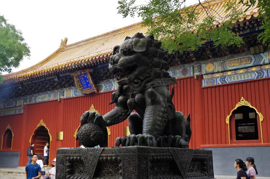 Beijing: Lama Temple, Confucius Temple and Guozijian Museum - A realistic look at timing, walking, and crowd moments