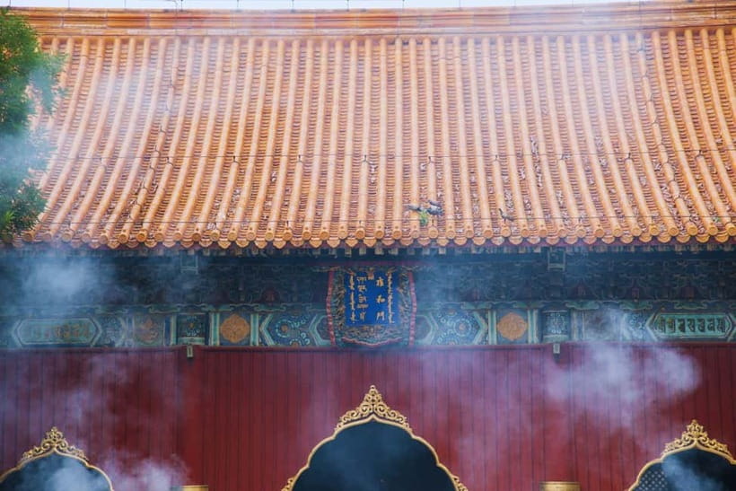 Beijing: Lama Temple E-Ticket or Full-Day Guided City Tour - Lama Temple highlights to look for, including the Maitreya Buddha