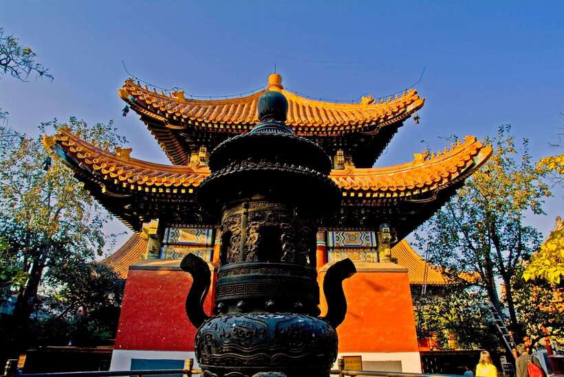 Beijing: Lama temple ticket; top efficacious temple - A Ticket Setup That Saves You From the Ticket-Line Shuffle